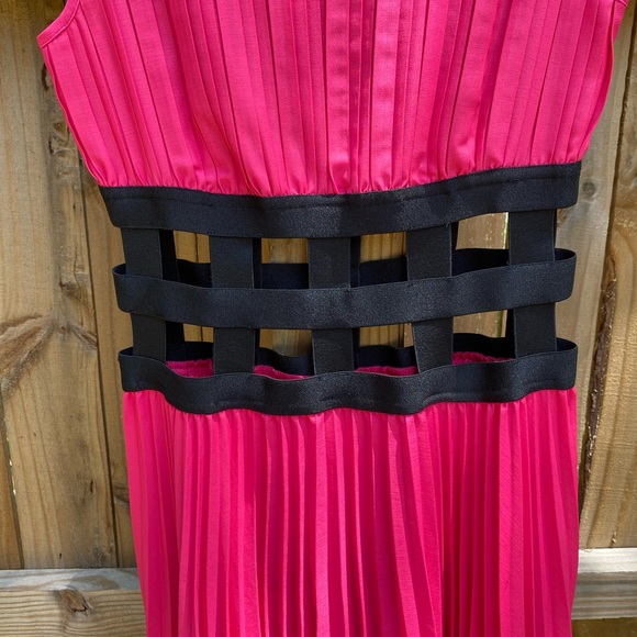 BCBGMAXAZRIA Dress - Picture 7 of 9